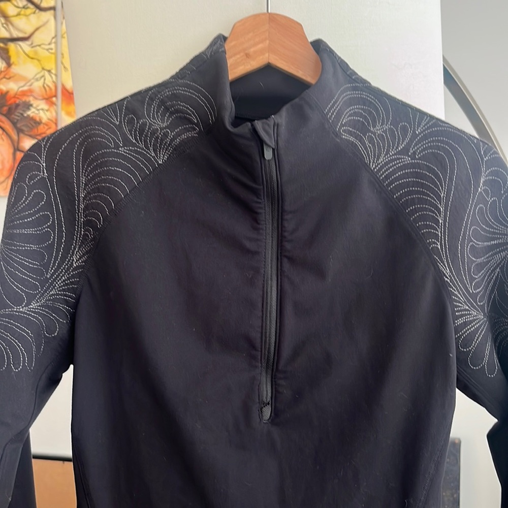 Lululemon Toasty Tech 1/2 Zip - Picture 4 of 8